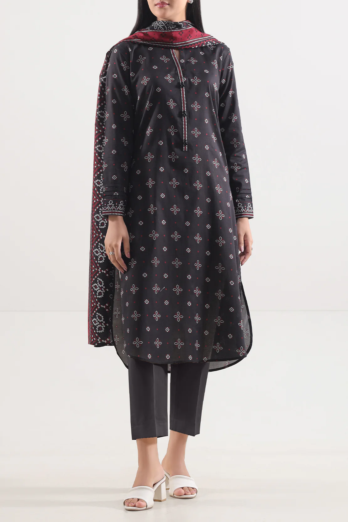 Unstitched Printed Lawn 3 Piece - Image 3