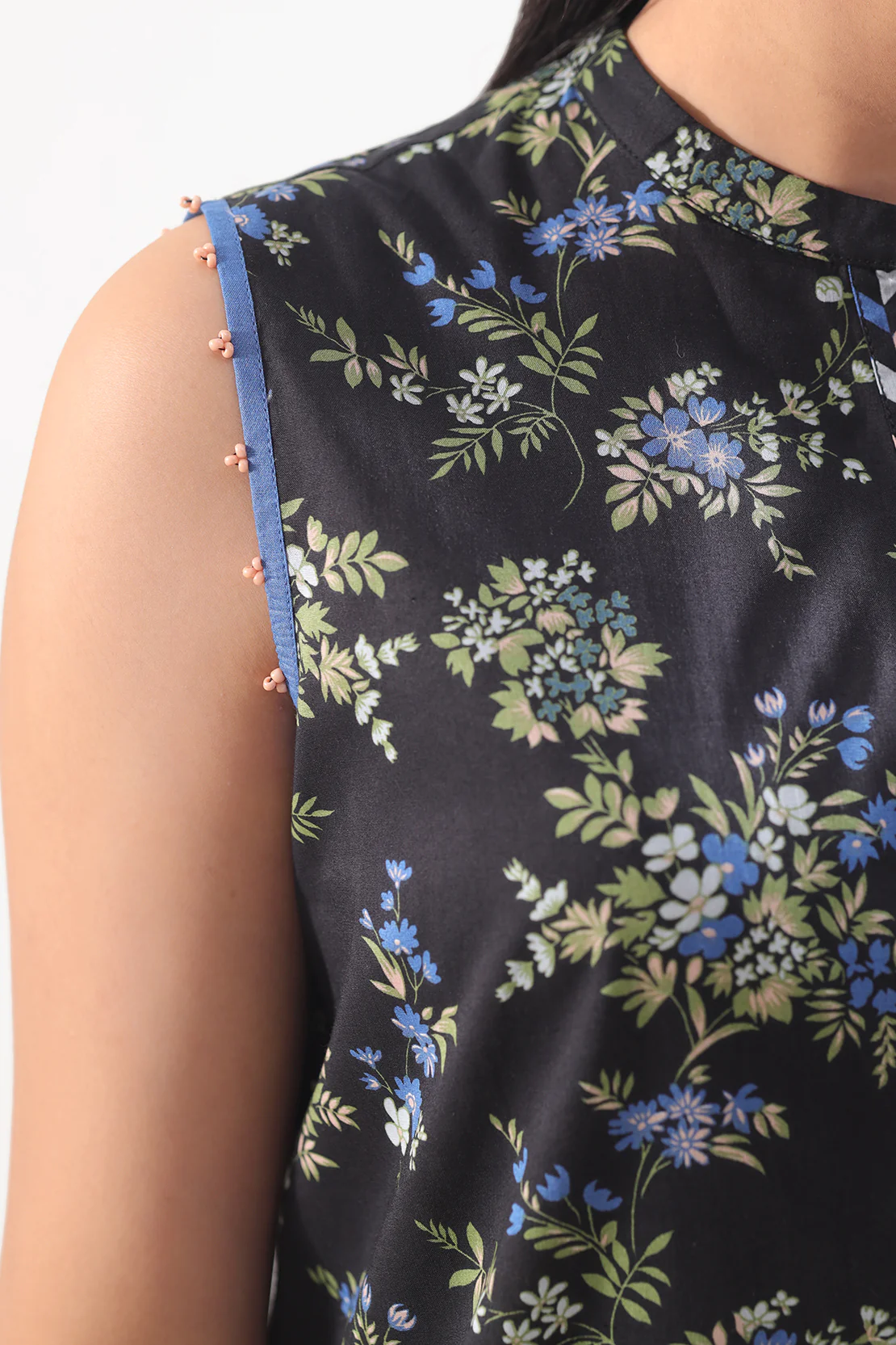 Unstitched Printed Lawn 3 Piece - Image 5