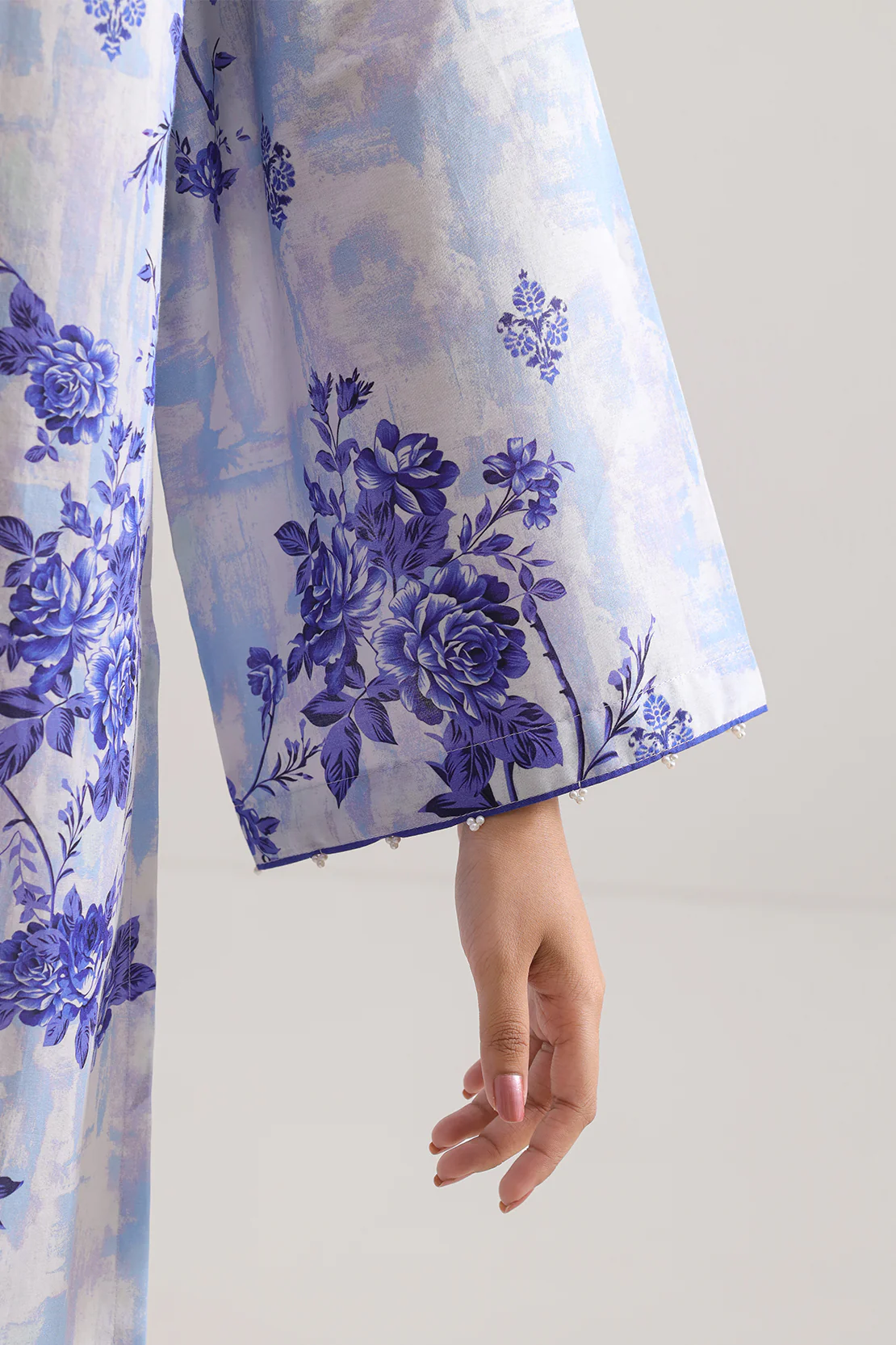 Unstitched Printed Lawn 3 Piece - Image 5
