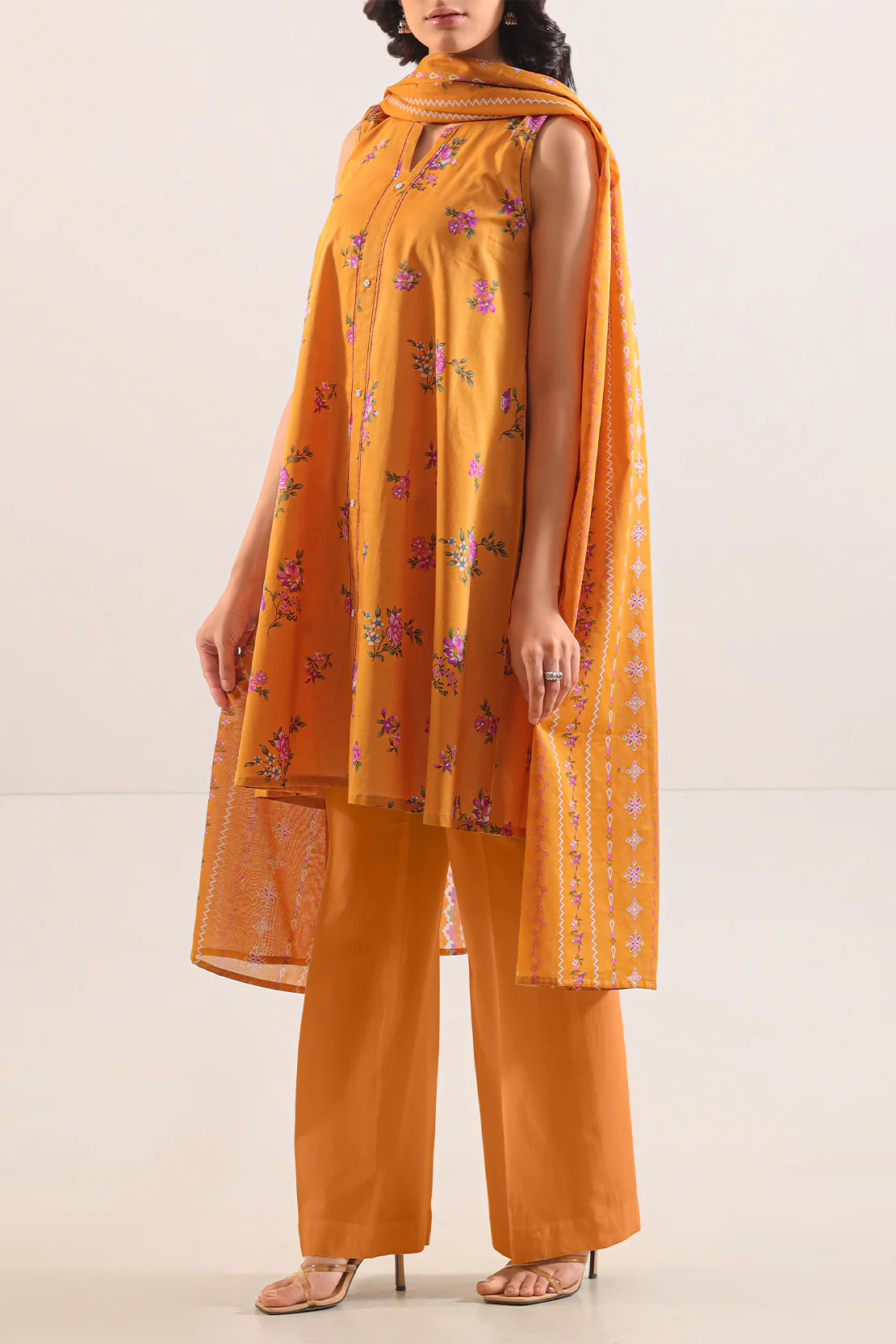 Unstitched Printed Lawn 3 Piece - Image 2