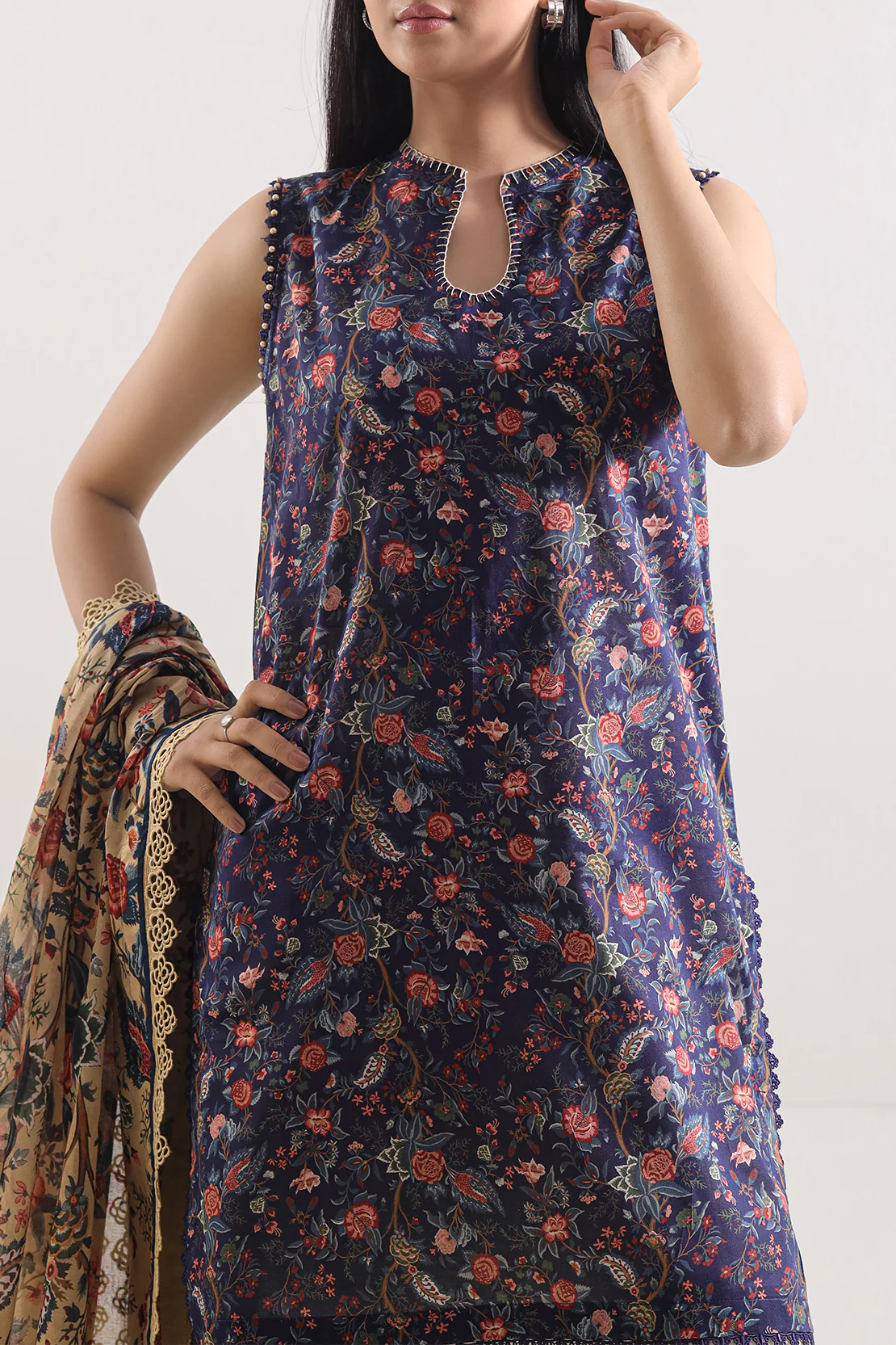 Unstitched Printed Lawn 3 Piece - Image 2