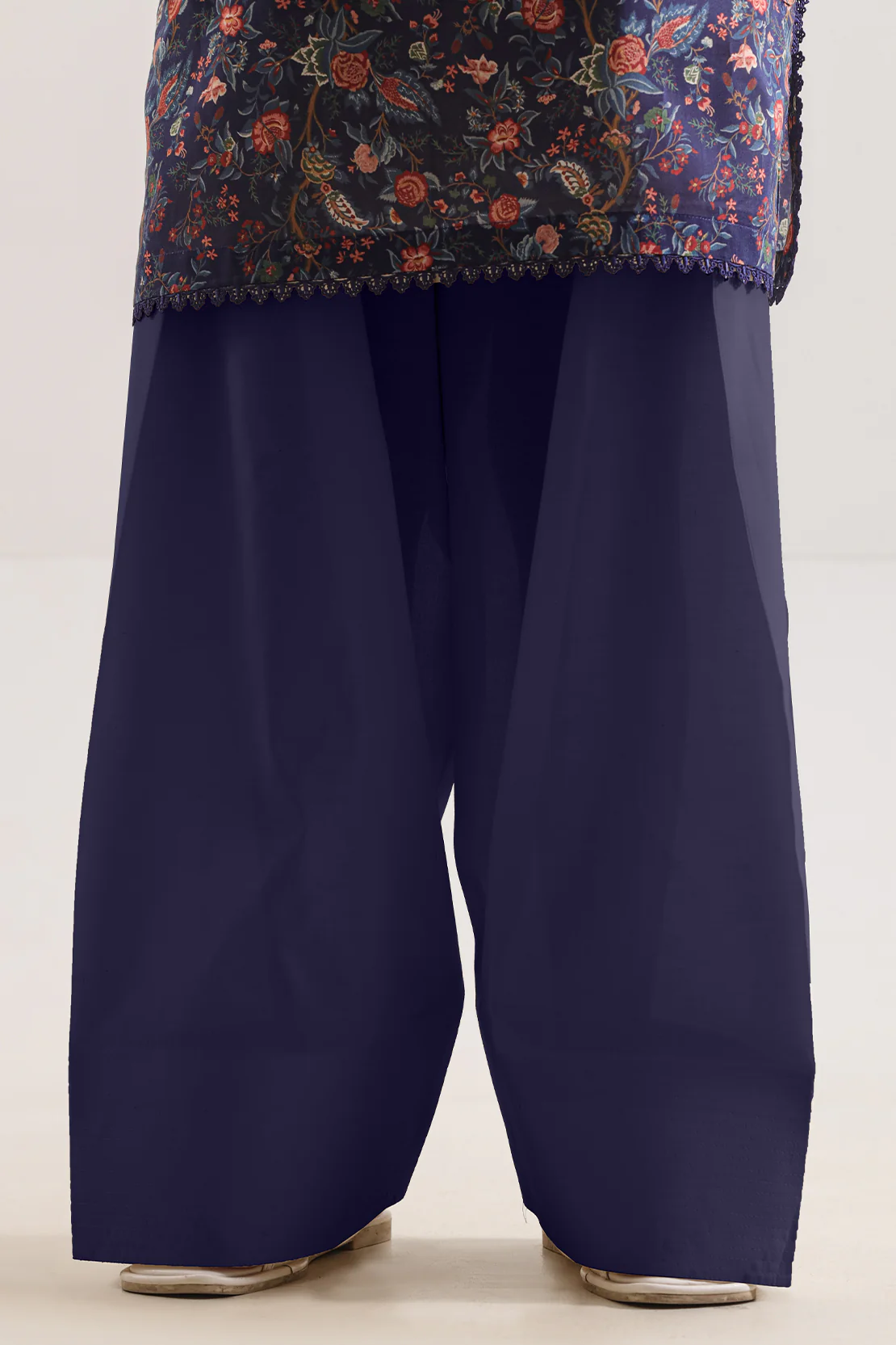 Unstitched Printed Lawn 3 Piece - Image 5