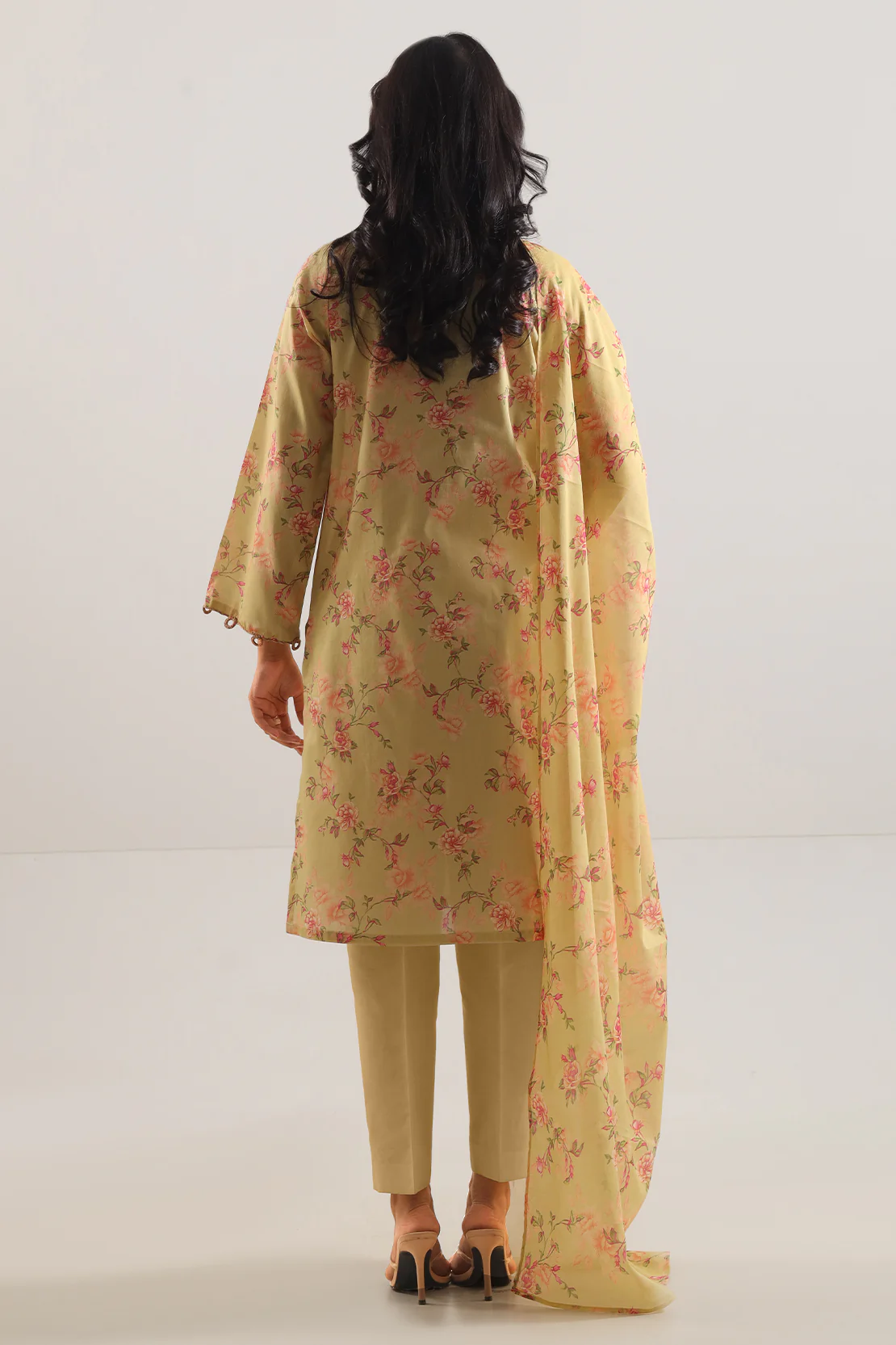 Unstitched Printed Lawn 3 Piece - Image 3