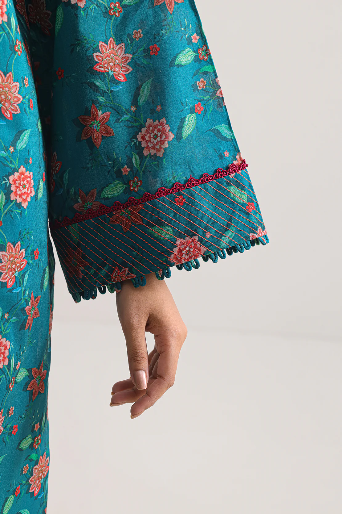 Unstitched Printed Lawn 3 Piece - Image 5