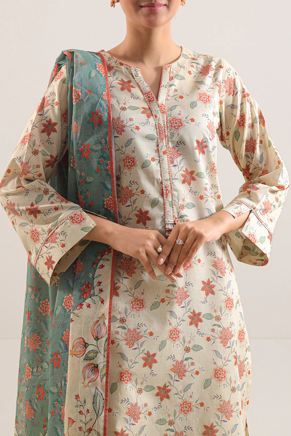 Unstitched Printed Lawn 3 Piece - Image 3