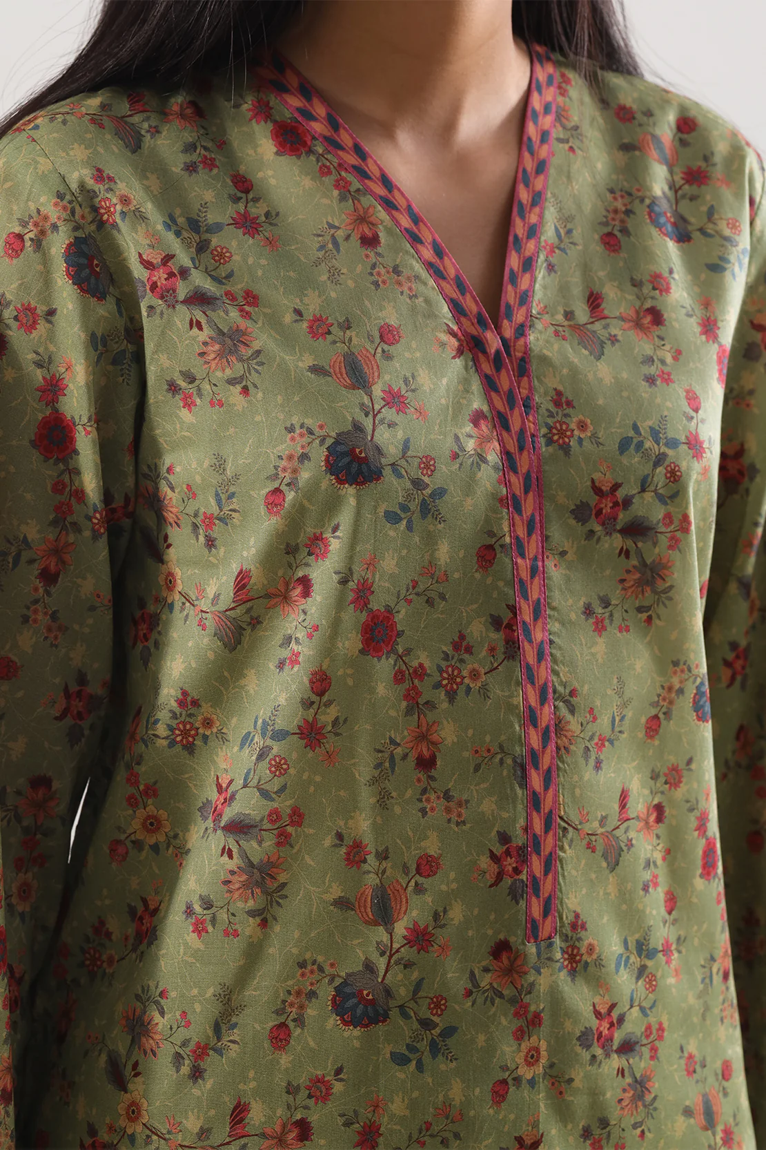 Unstitched Printed Lawn 3 Piece - Image 4