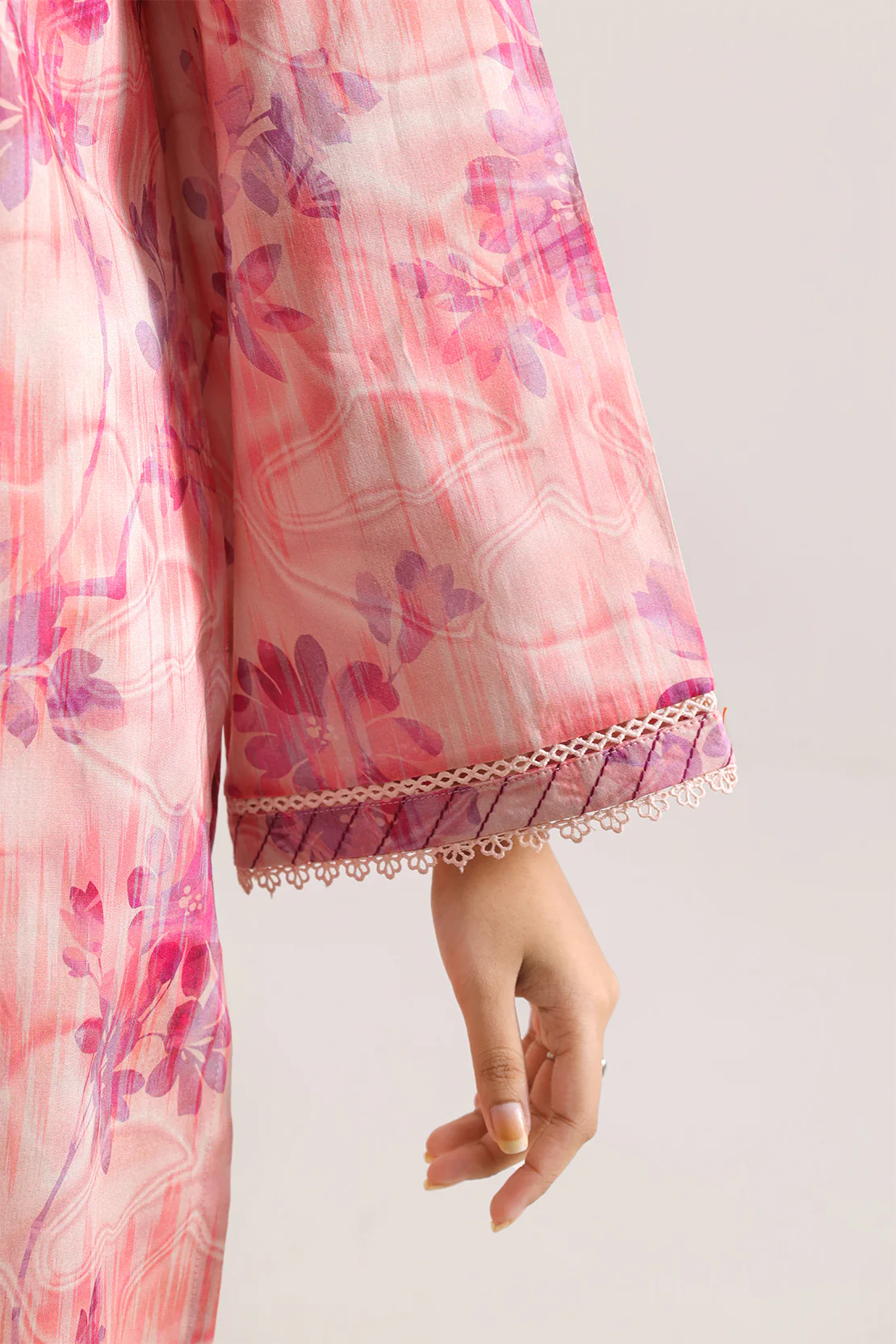 Unstitched Printed Lawn 3 Piece - Image 5
