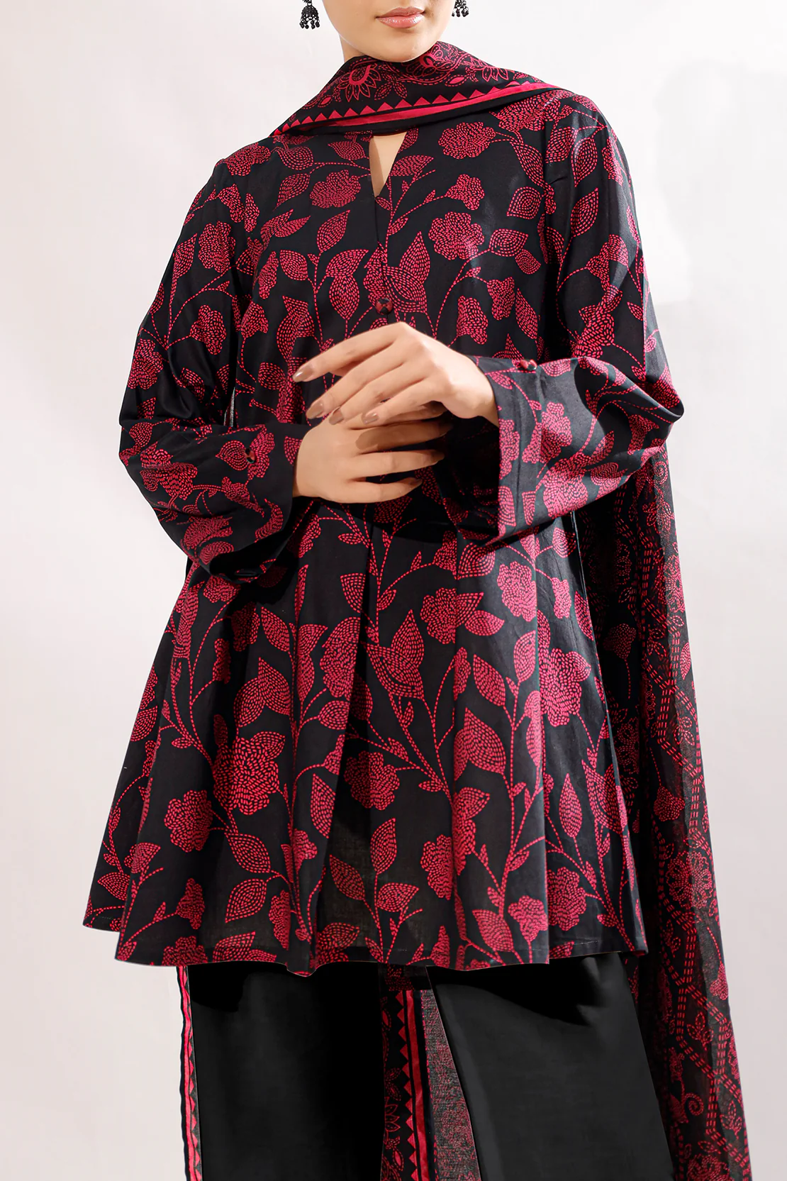 Unstitched Printed Lawn 3 Piece - Image 5