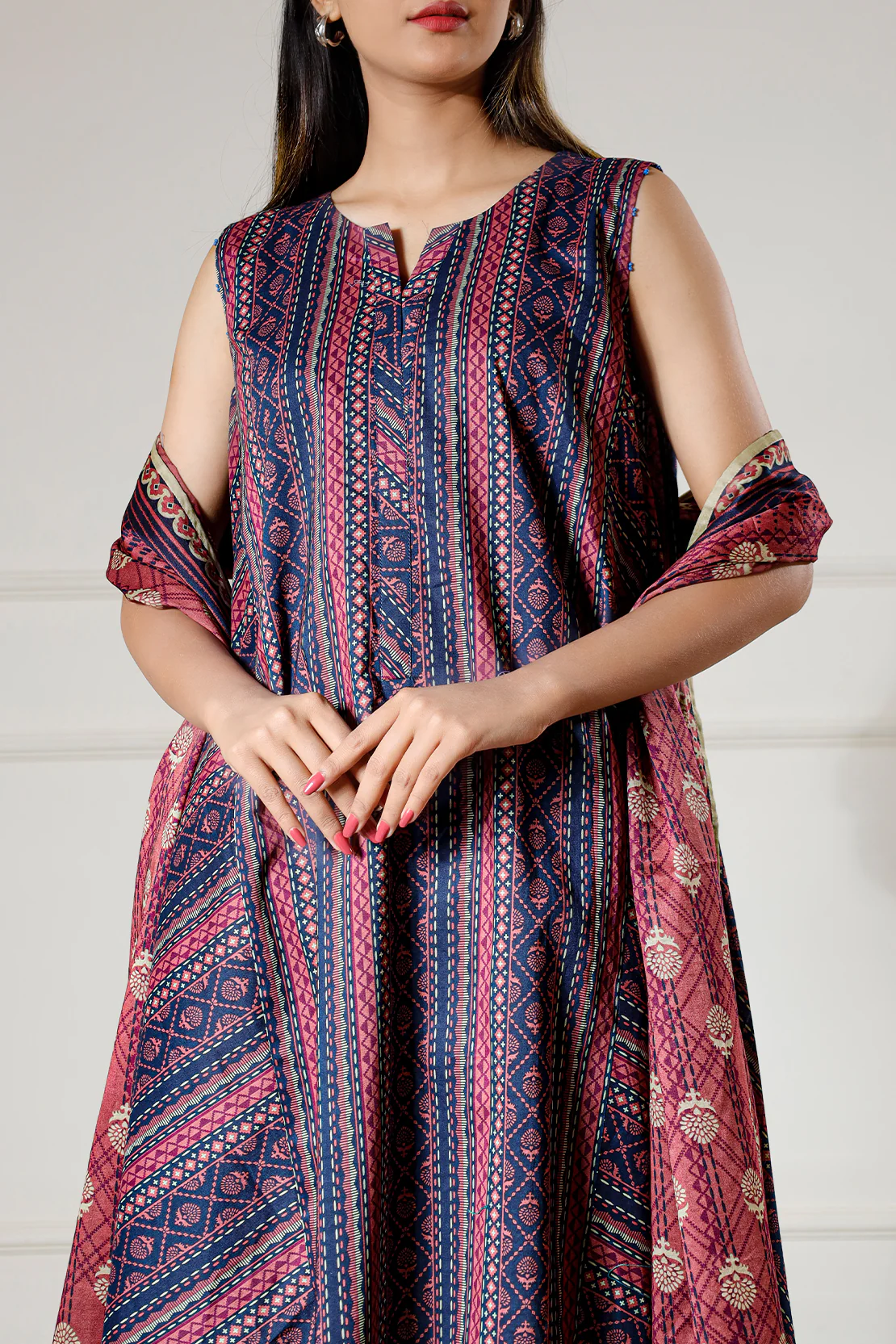 Unstitched Printed Lawn 3 Piece - Image 4