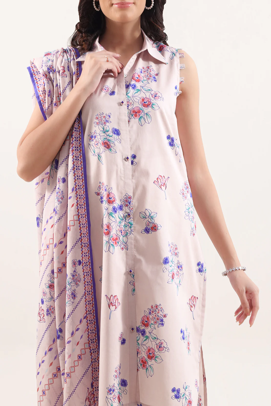 Unstitched Printed Lawn 3 Piece - Image 3