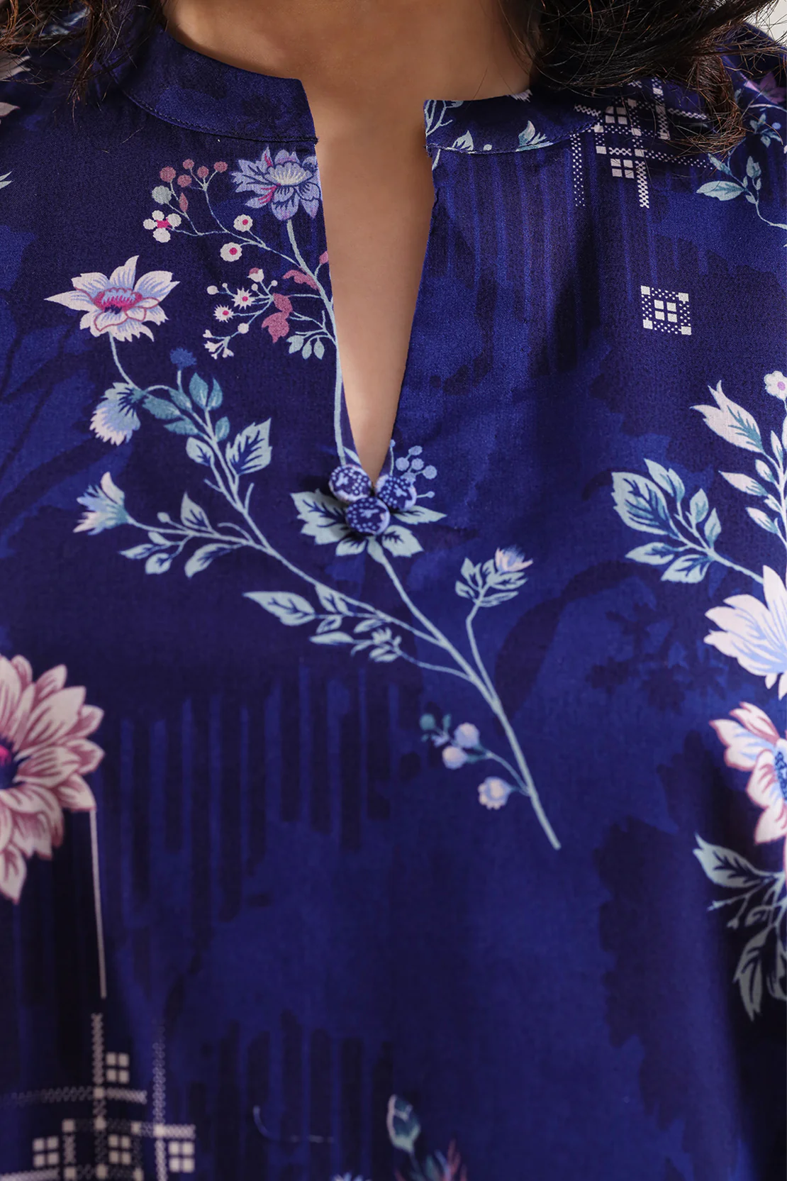 Unstitched Printed Lawn 3 Piece - Image 3
