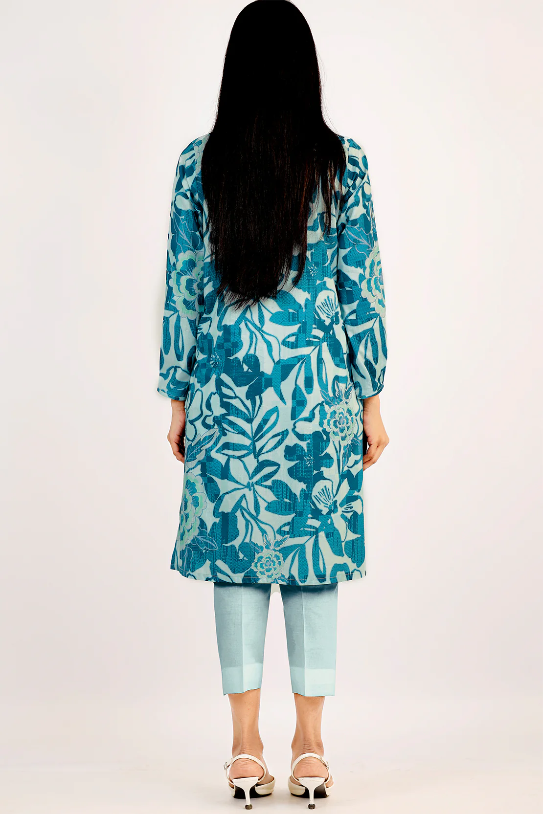Unstitched Printed Lawn 3 Piece - Image 2
