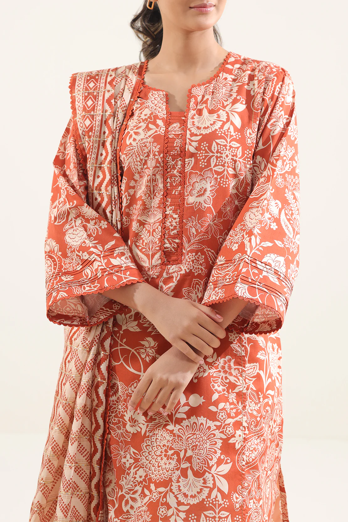 Unstitched Printed Lawn 3 Piece - Image 3