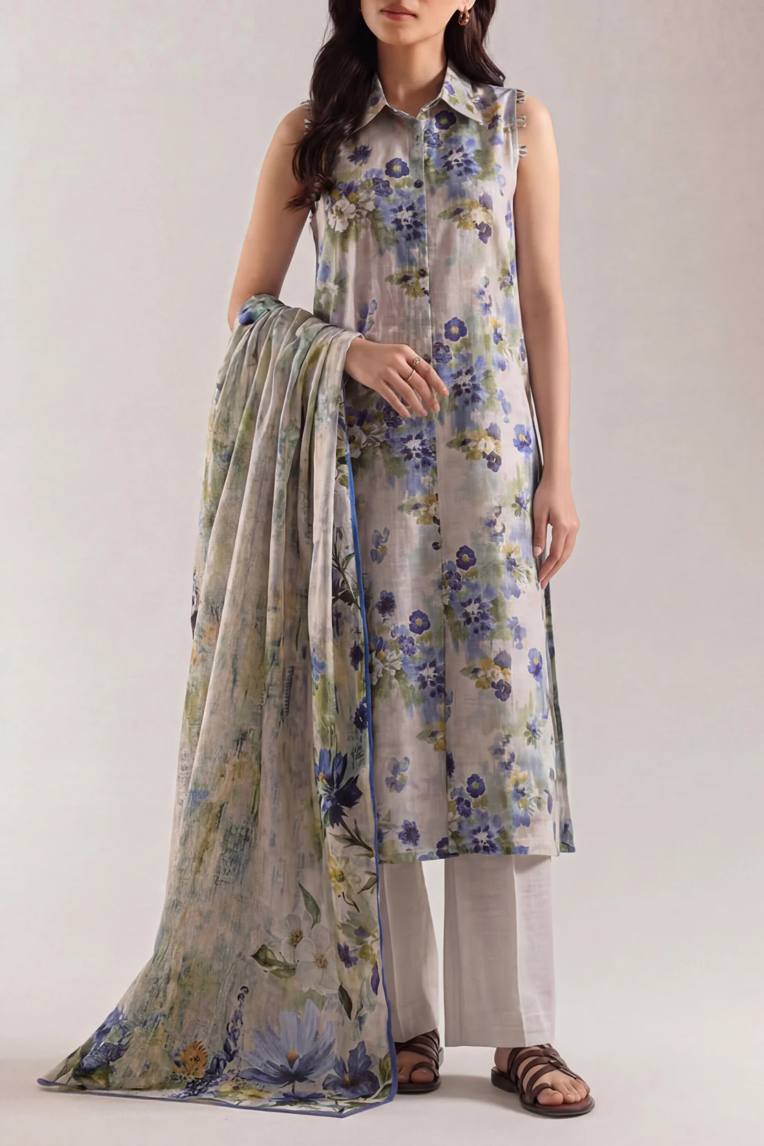 Unstitched Printed Lawn 3 Piece - Image 2