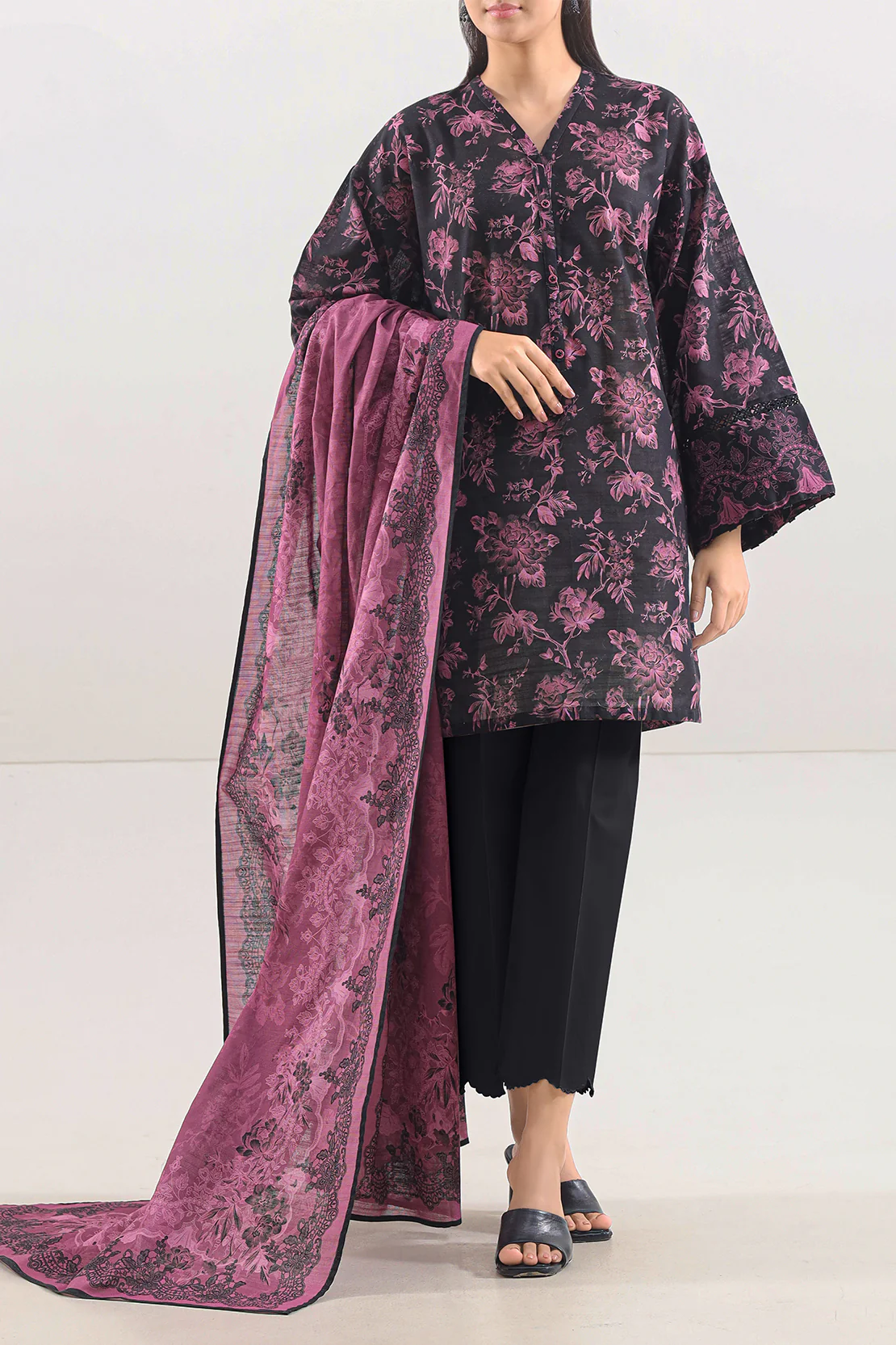 Unstitched Printed Lawn 3 Piece - Image 2