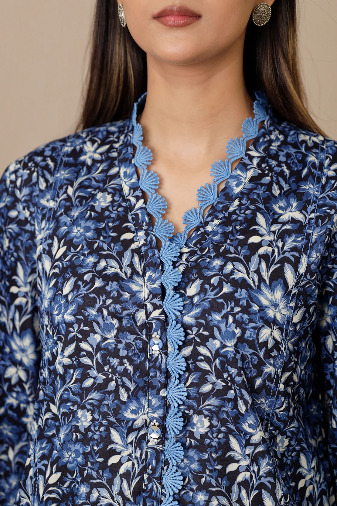 Unstitched Printed Lawn 3 Piece - Image 5