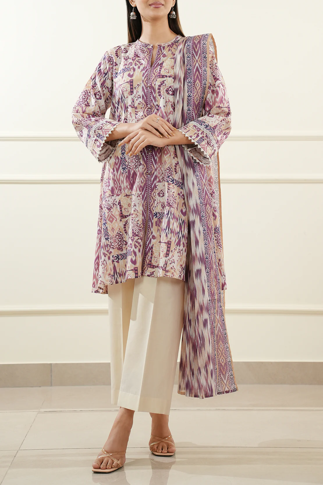 Unstitched Printed Lawn 3 Piece - Image 2
