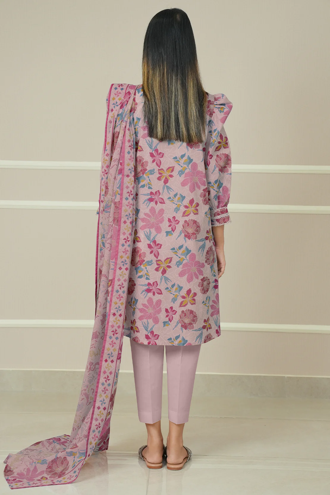 Unstitched Printed Lawn 3 Piece - Image 5