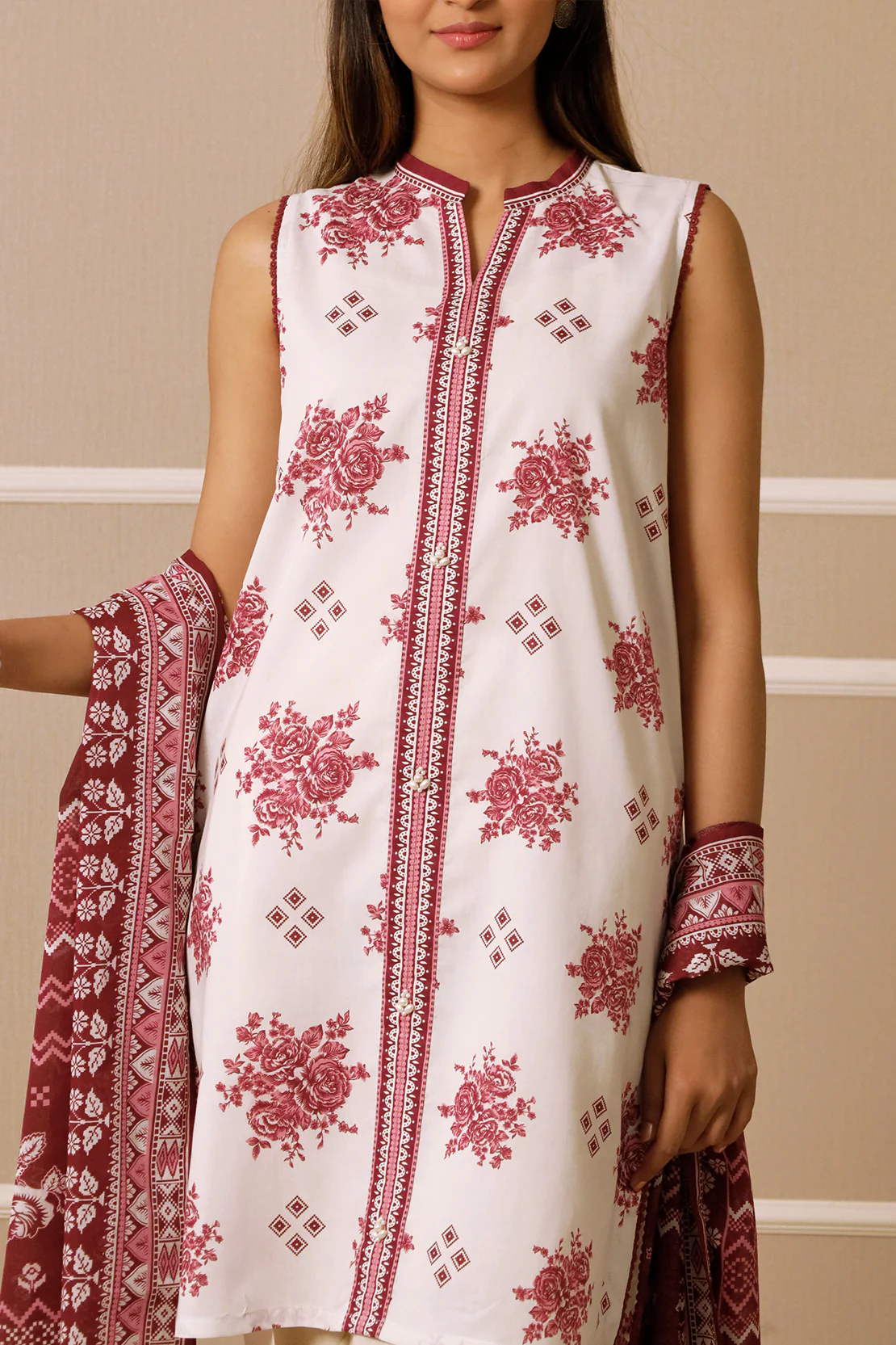 Unstitched Printed Lawn 3 Piece - Image 5