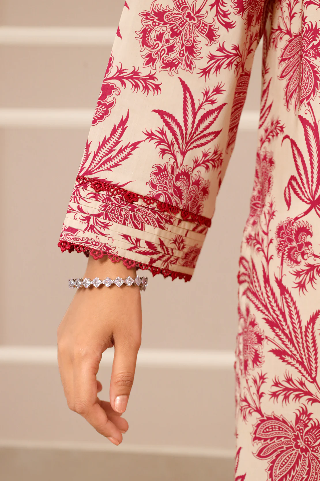 Unstitched Printed Lawn 3 Piece - Image 8