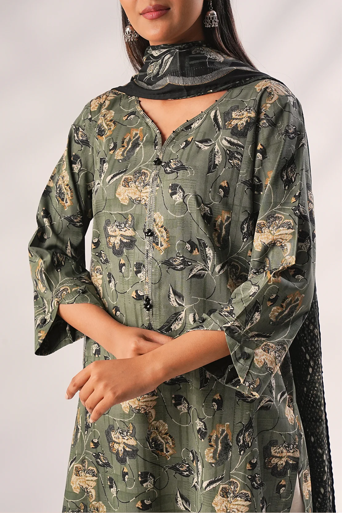 Unstitched Printed Lawn 3 Piece - Image 5