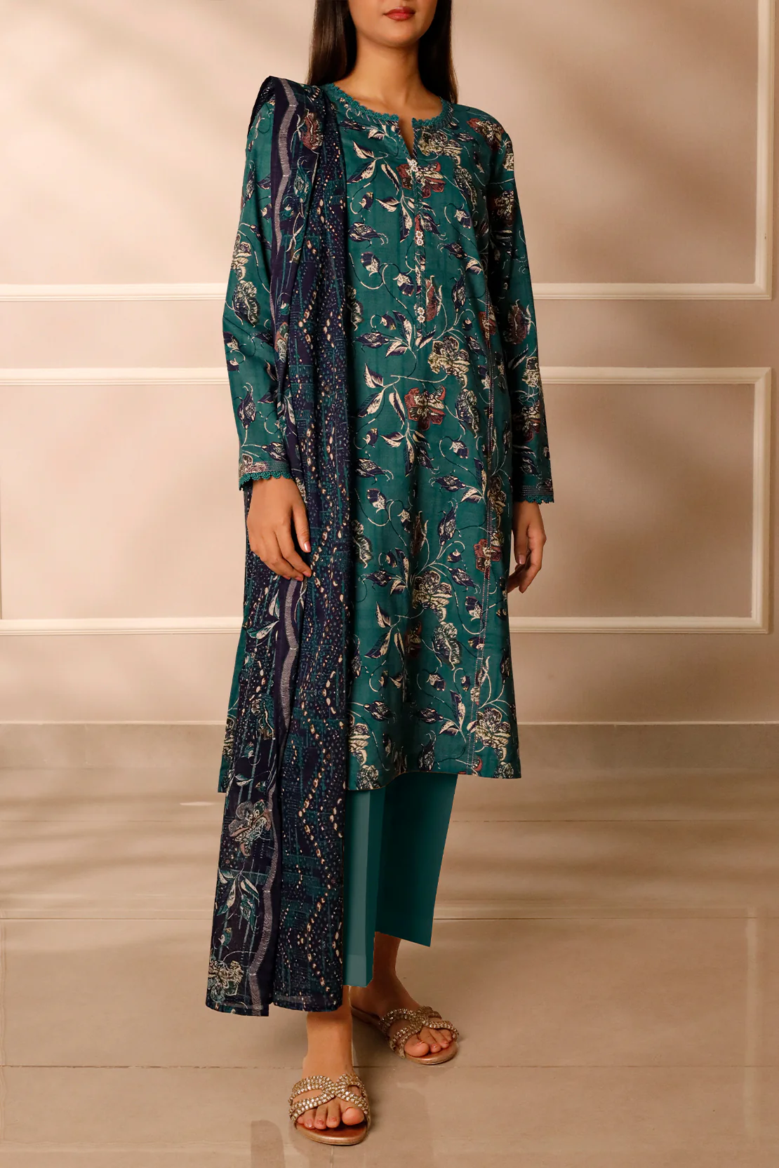 Unstitched Printed Lawn 3 Piece - Image 3