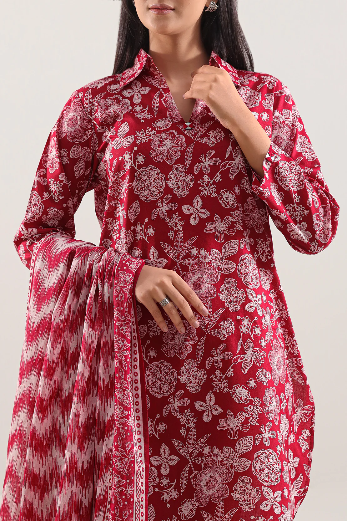 Unstitched Printed Lawn 3 Piece - Image 3