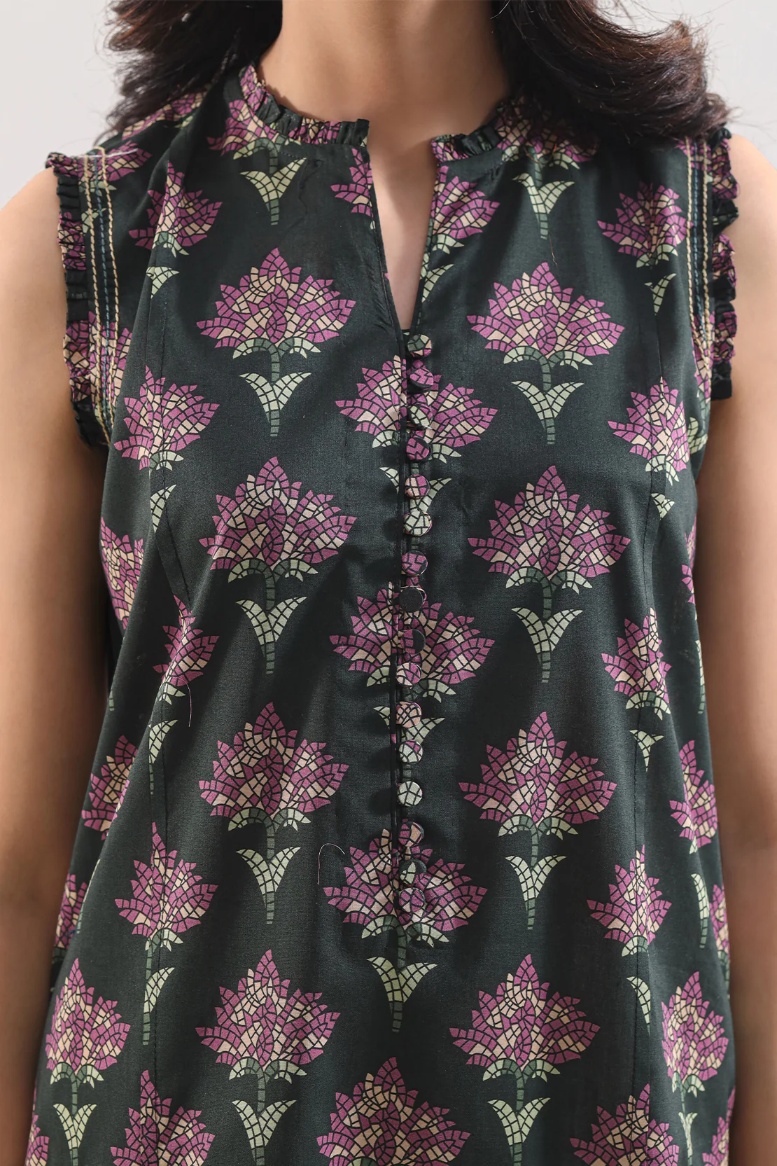 Unstitched Printed Lawn 3 Piece - Image 5