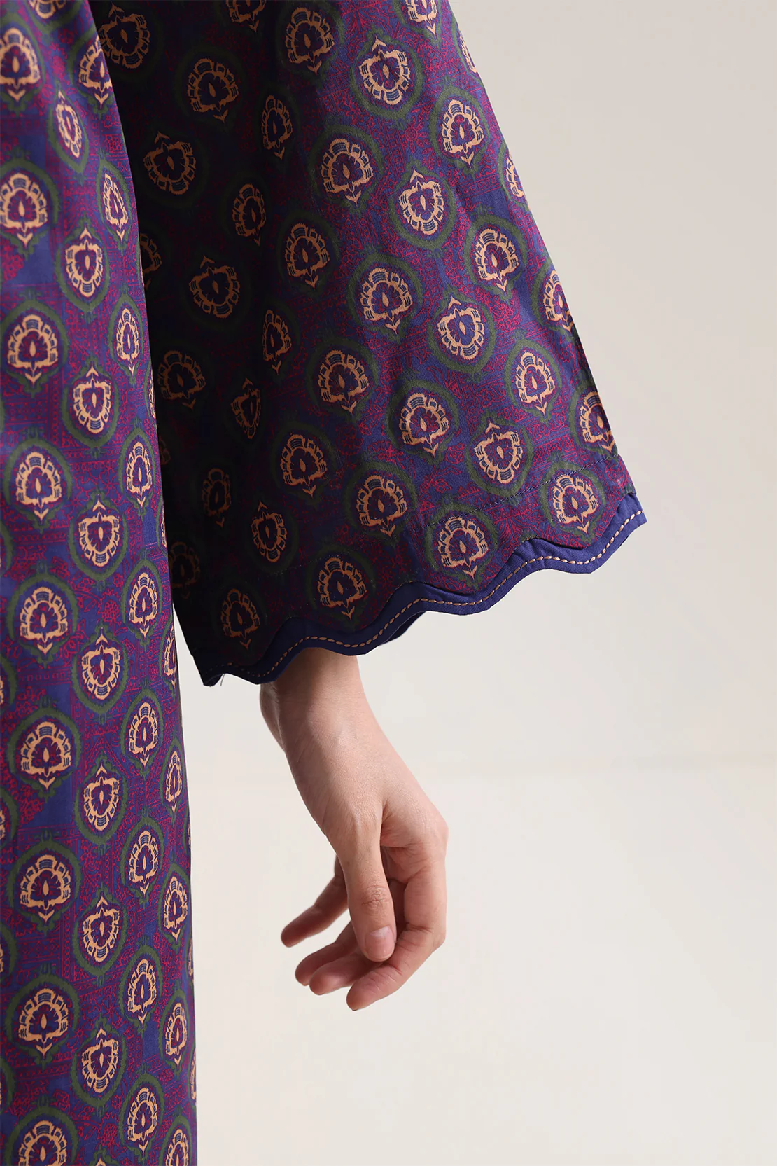 Unstitched Printed Lawn 3 Piece - Image 6