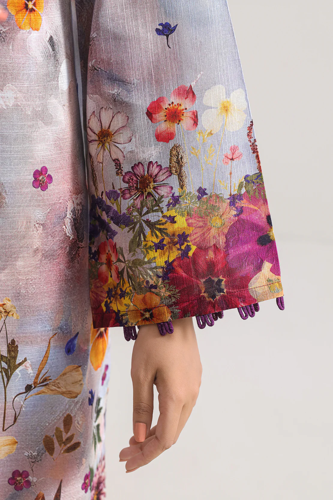 Unstitched Printed Lawn 3 Piece - Image 5