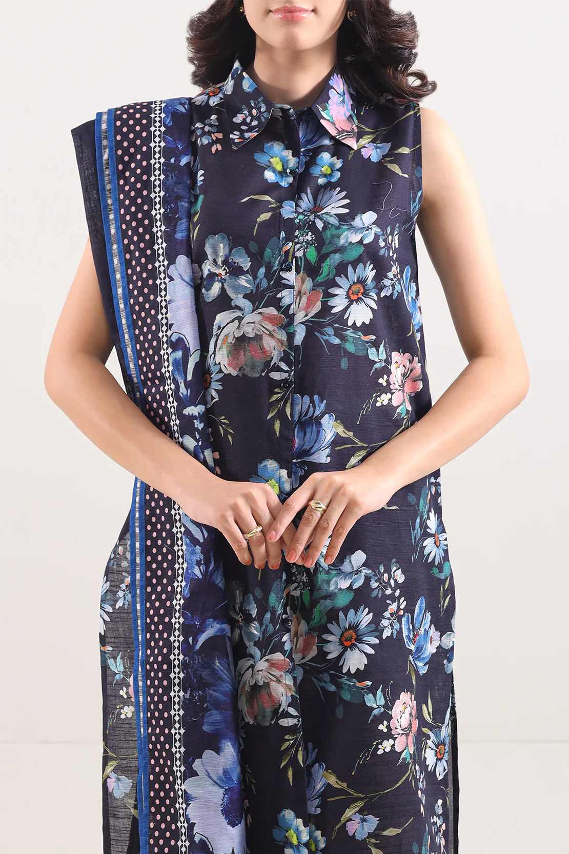 Unstitched Printed Lawn 3 Piece - Image 2