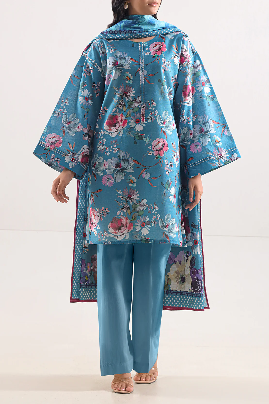 Unstitched Printed Lawn 3 Piece - Image 2
