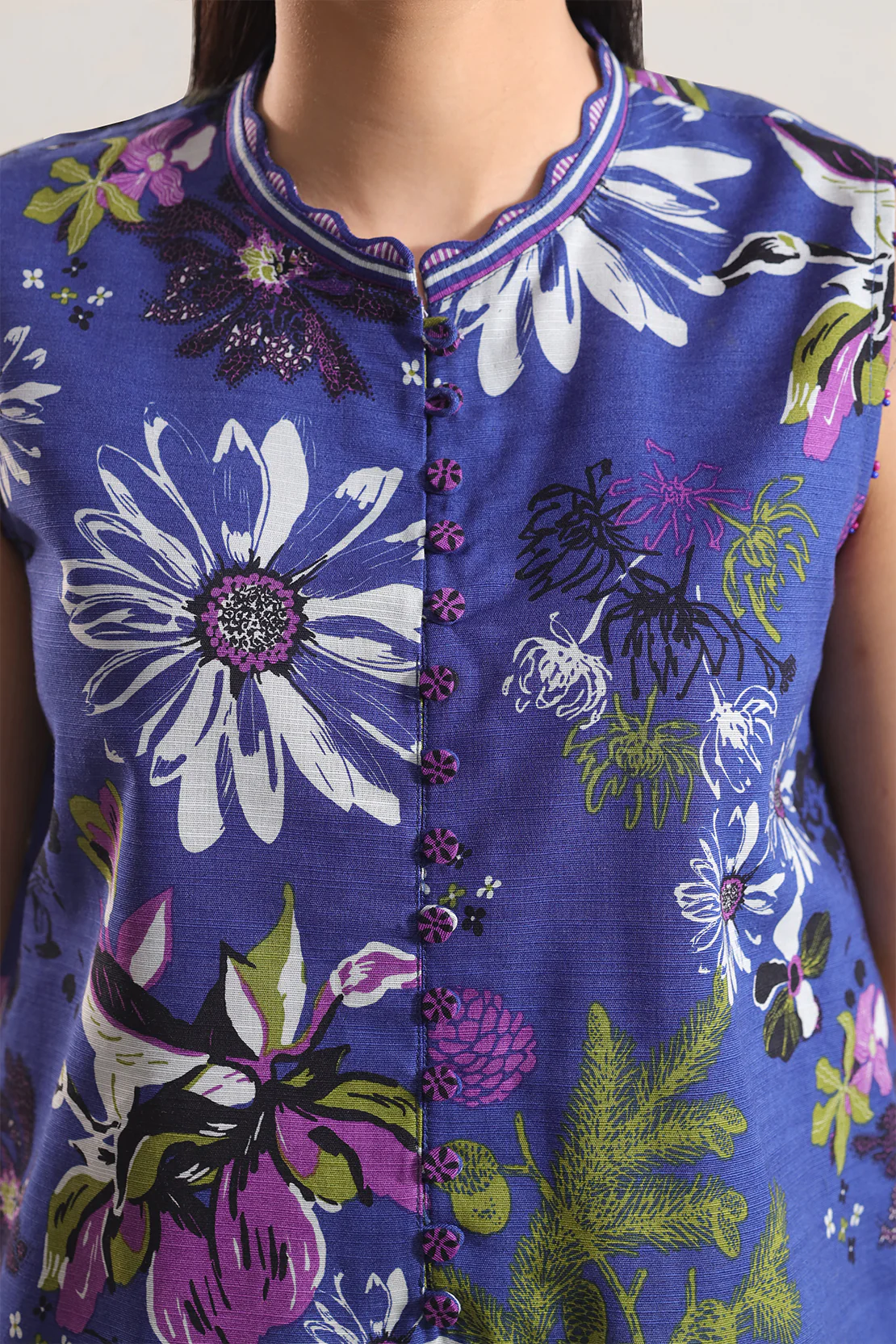 Unstitched Printed Lawn 3 Piece - Image 3