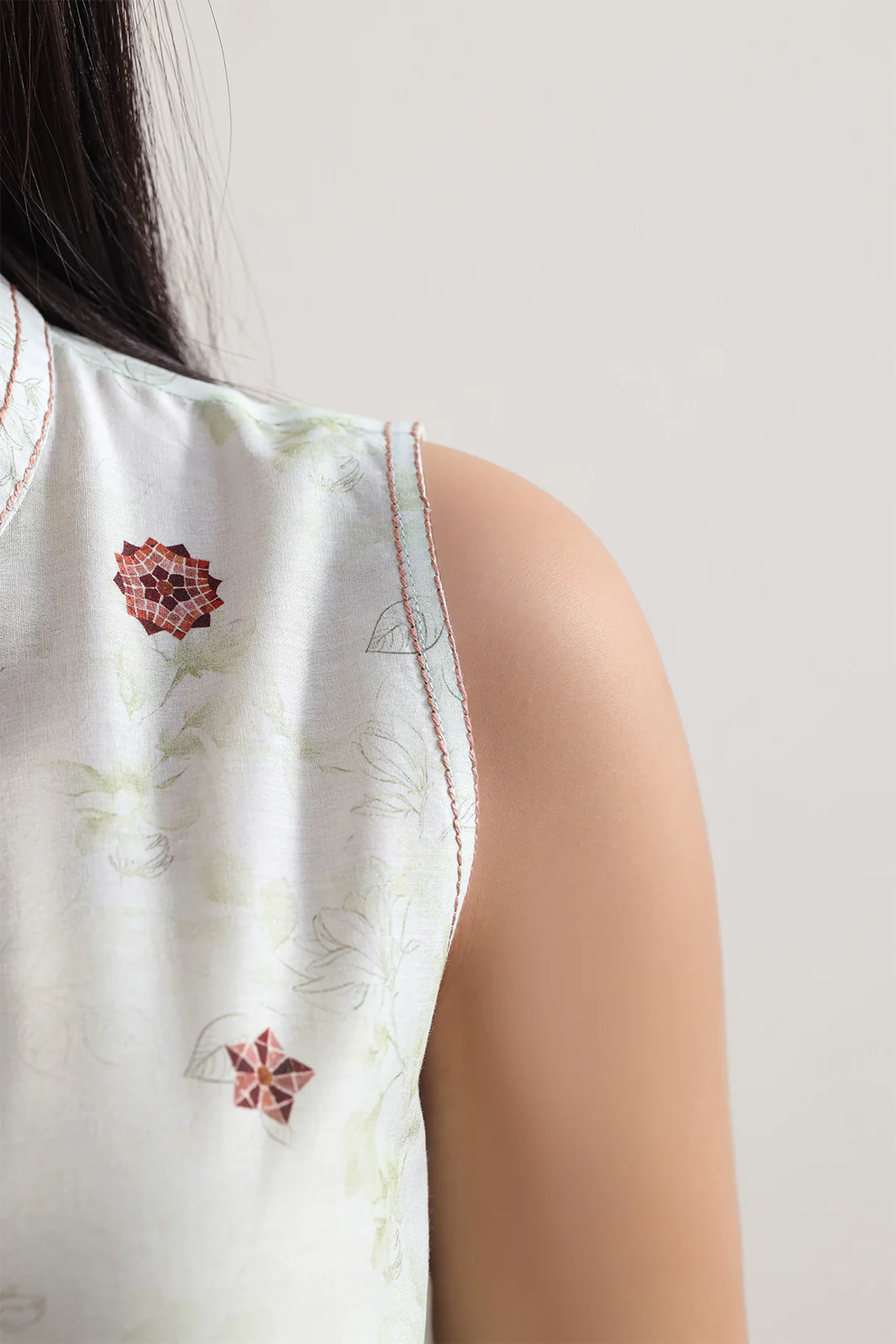 Unstitched Printed Lawn 3 Piece - Image 4