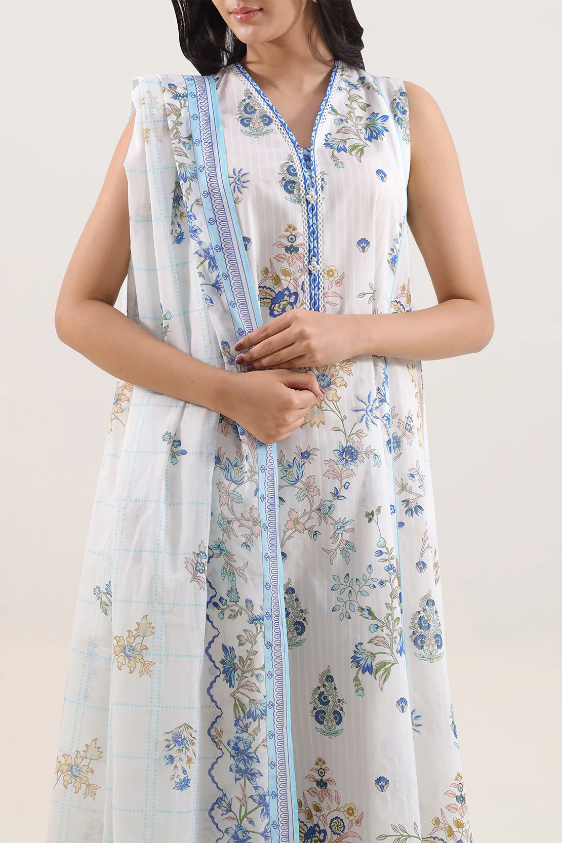 Unstitched Printed Lawn 3 Piece - Image 2