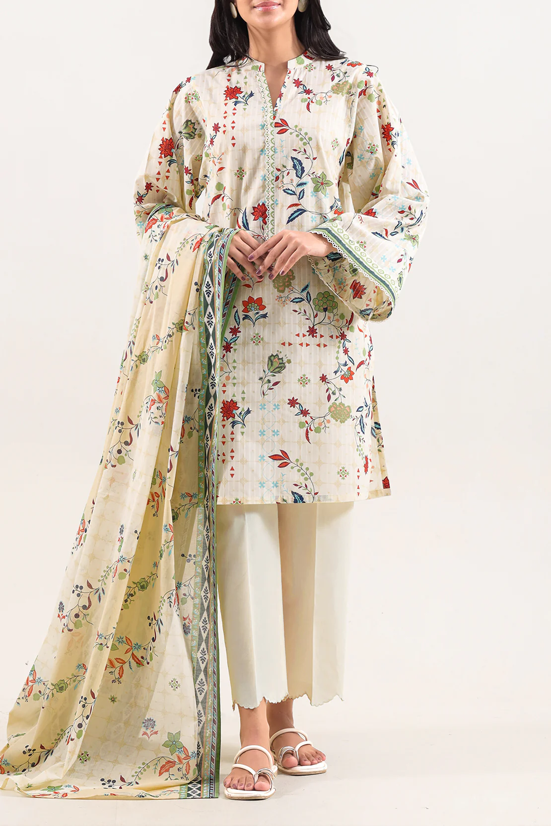 Unstitched Printed Lawn 3 Piece - Image 3