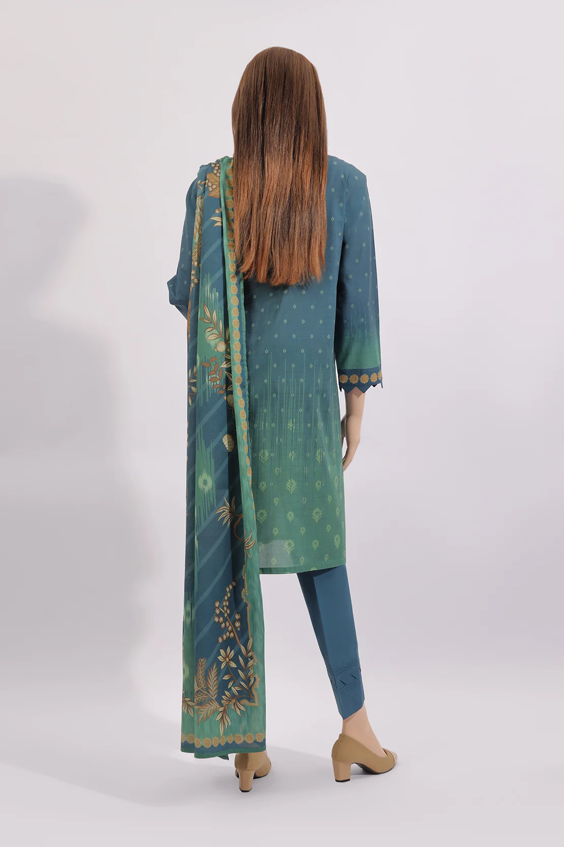 Unstitched Printed Lawn Shirt - Image 2