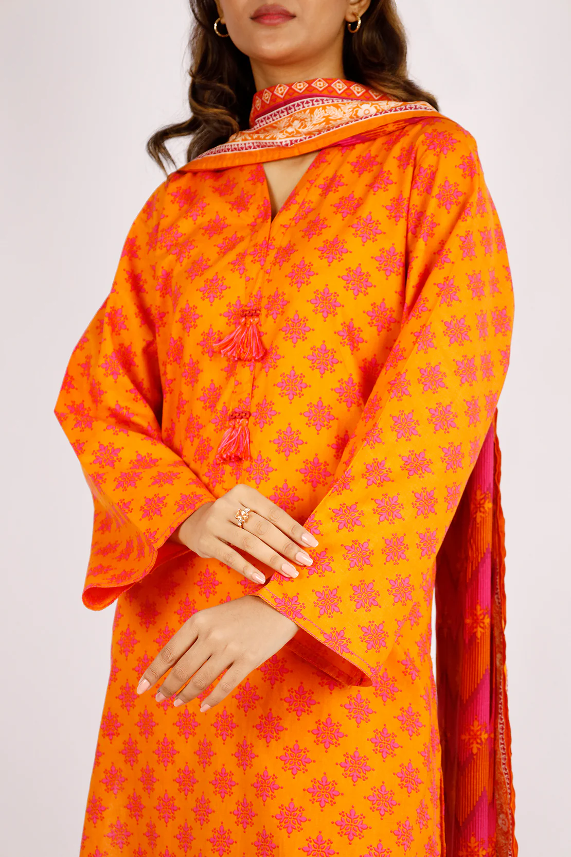 Unstitched Printed Lawn Shirt - Image 4