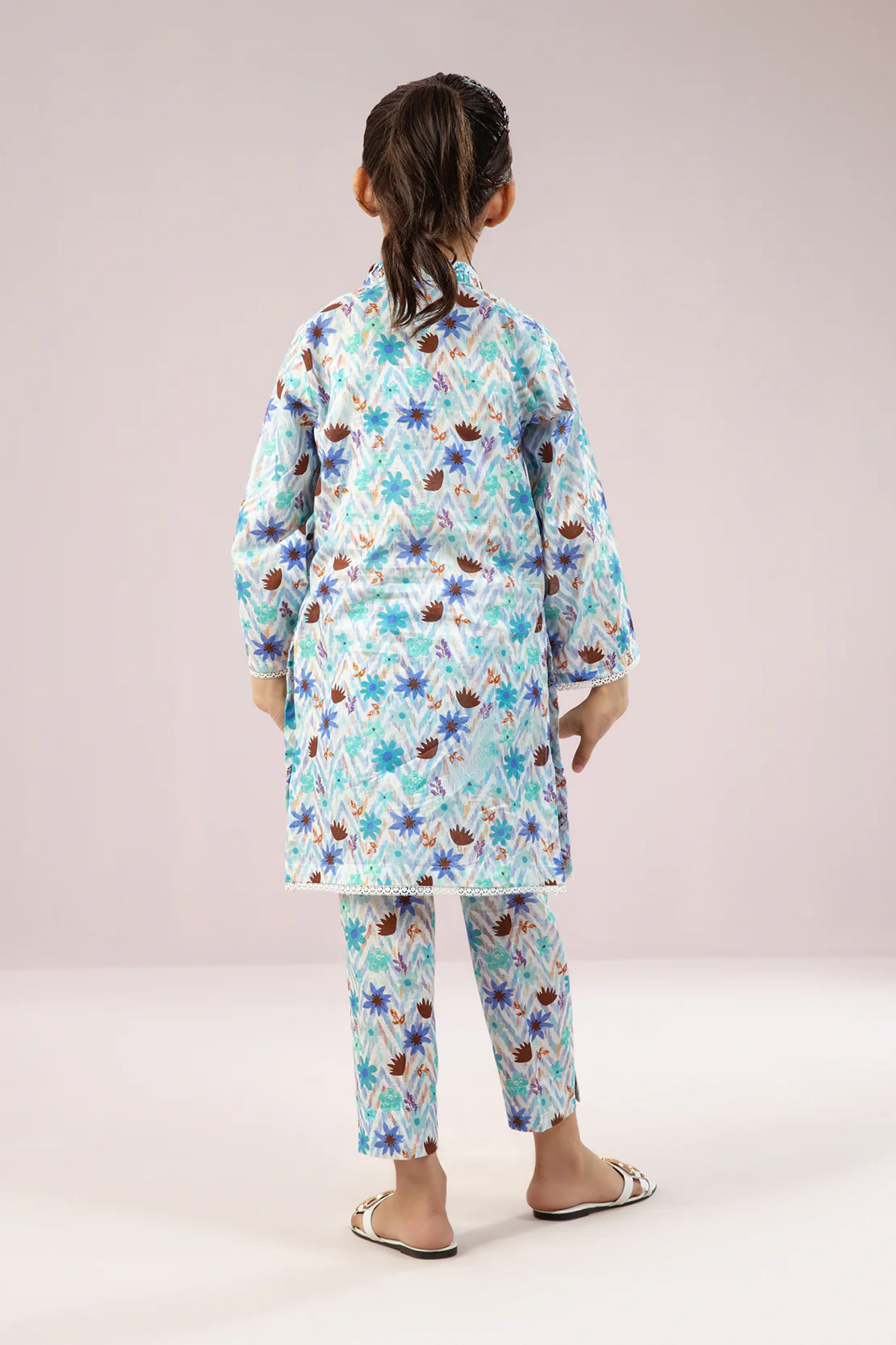 Unstitched Printed Lawn Shirt - Image 3