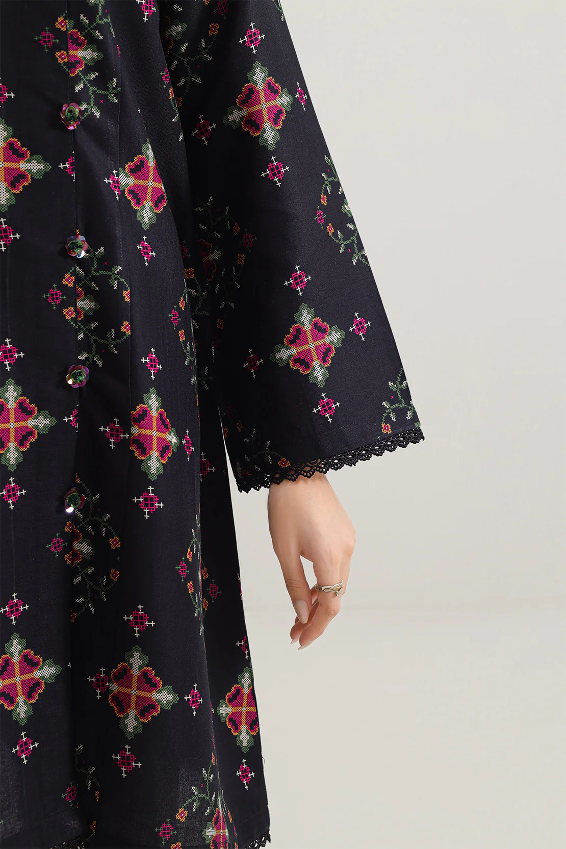 Unstitched Printed Pashmina 3 Piece - Image 5