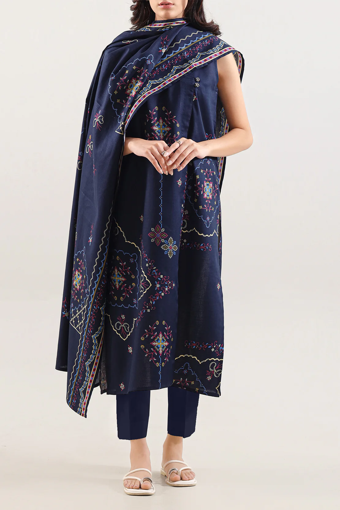 Unstitched Printed Pashmina 3 Piece - Image 3