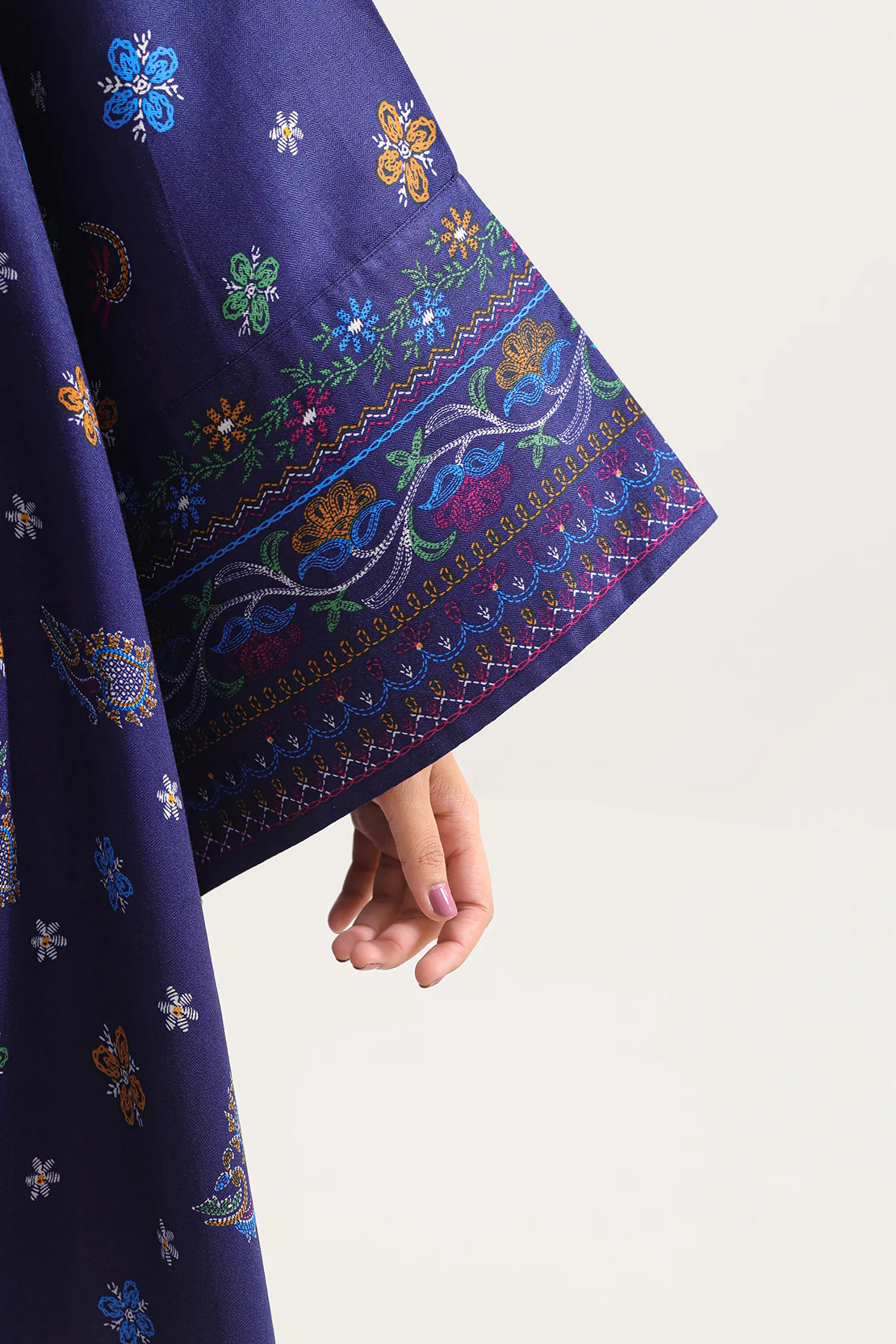 Unstitched Printed Pashmina 3 Piece - Image 5