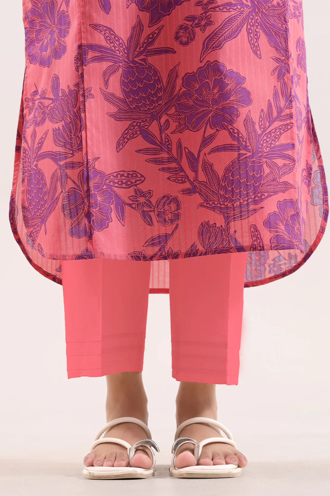 Unstitched Printed Self Strip Lawn 3 Piece - Image 5