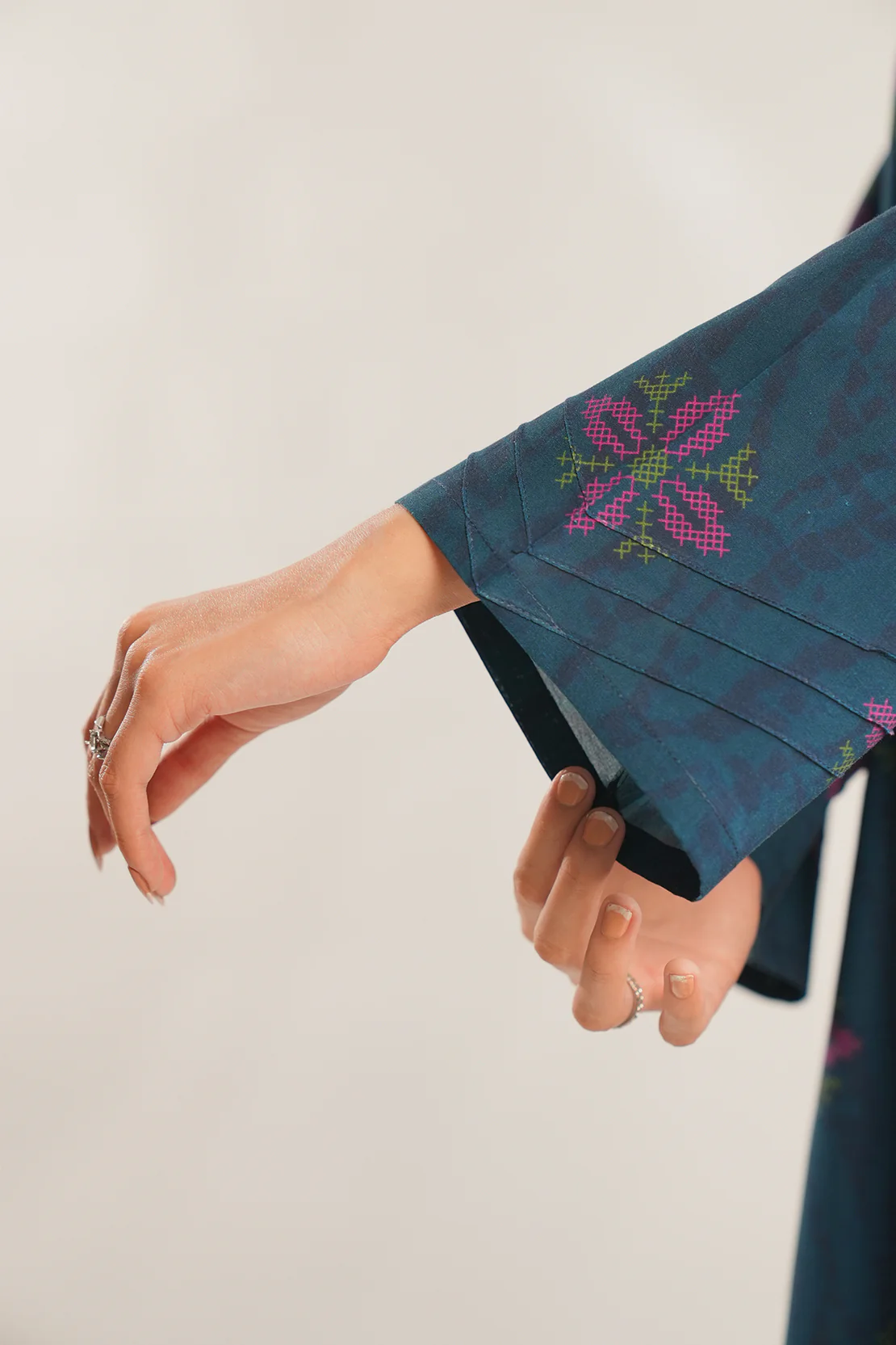 Unstitched Printed Soft Touch Cotton 2 Piece (Shirt/Trouser) - Image 7