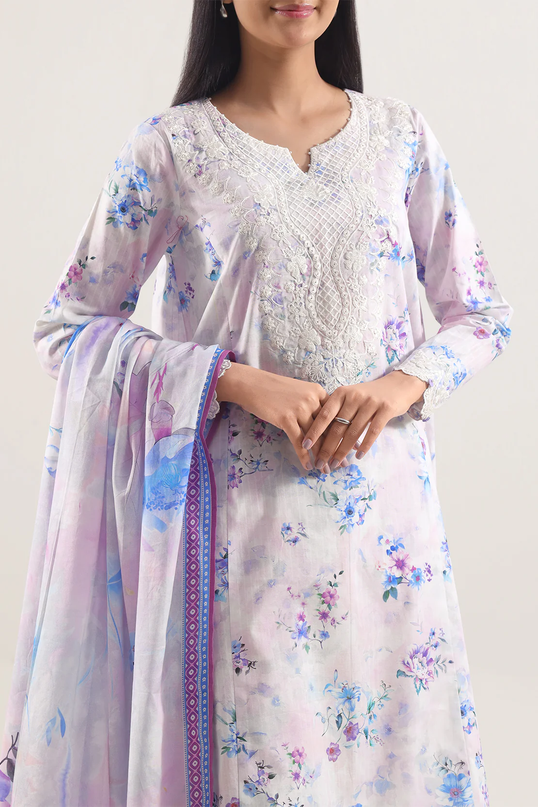 Unstitched Printed Strip Lawn 3 Piece - Image 2