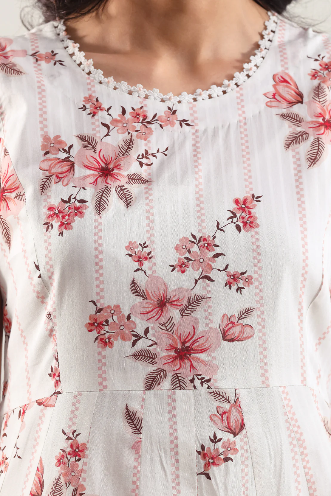 Unstitched Printed Stripe Lawn 3 Piece - Image 4