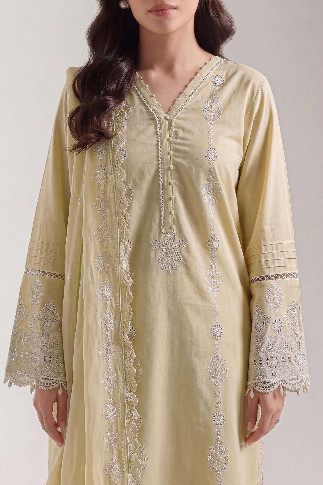 Unstitched Solid Embroidered Cambric 3 Piece - Image 2