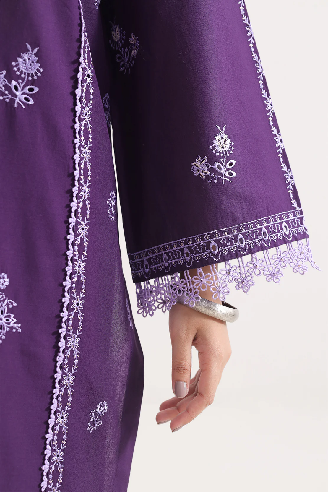Unstitched Solid Embroidered Cambric 3 Piece - Image 4