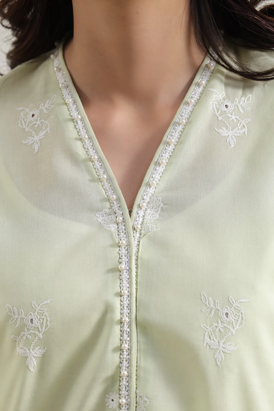 Unstitched Solid Embroidered Cambric 3 Piece - Image 3