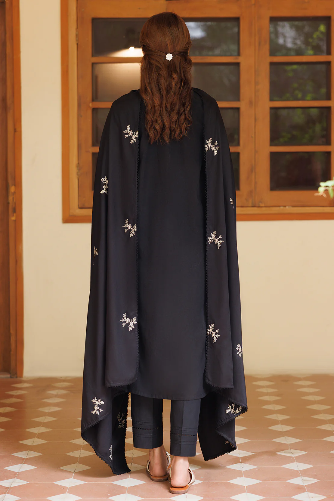 Unstitched Solid Pashmina 3 Piece - Image 5